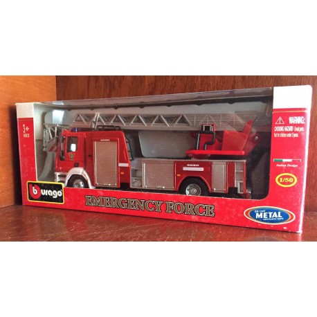 Burago 1/50 Bombeiros com Grua 150E Magirus